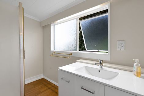 Photo of property in 4 Oswald Place, Stratford, 4332