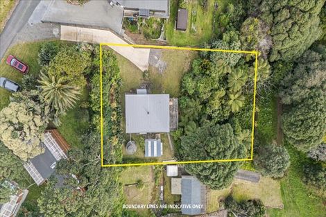 Photo of property in 12 Takarei Terrace, Mokau, 4376