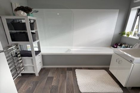 Photo of property in 52 Tarawera Road, Johnsonville, Wellington, 6037