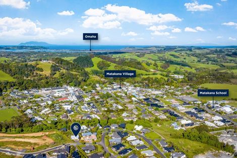 Photo of property in 4 Penney Rise, Matakana, 0985