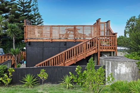 Photo of property in 79a Blue Pacific Parade, Riversdale Beach, Masterton, 5872