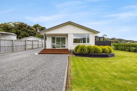 Photo of property in 2 Haywards Lane, Duvauchelle, 7581