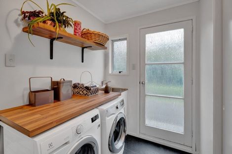 Photo of property in 19 Tainui Terrace, Inglewood, 4330