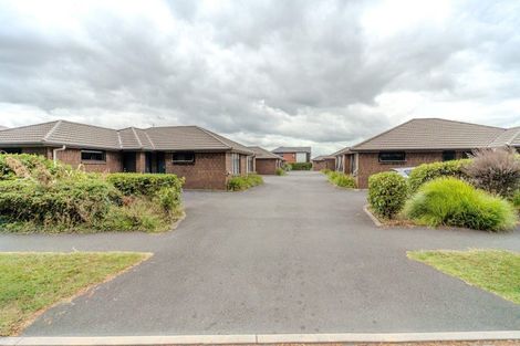 Photo of property in 1/108 Old Farm Road, Hamilton East, Hamilton, 3216