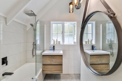 Photo of property in 119 Daffodil Street, Titirangi, Auckland, 0604