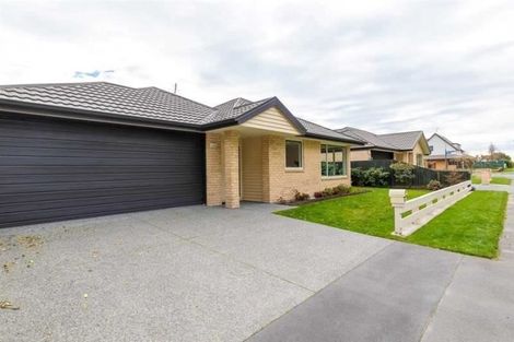 Photo of property in 34 Steadman Road, Broomfield, Christchurch, 8042