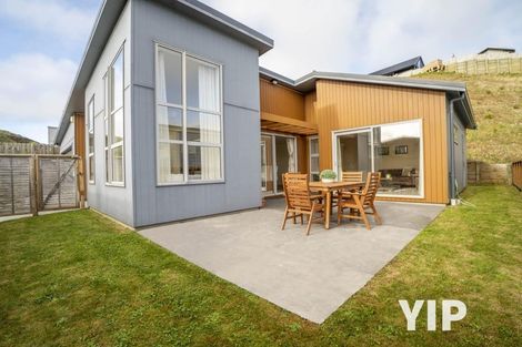 Photo of property in 64 Cedarwood Street, Woodridge, Wellington, 6037