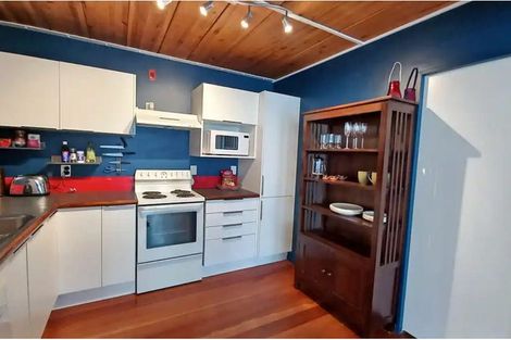 Photo of property in Courtenay Mews Apartments, 14u2 Alpha Street, Te Aro, Wellington, 6011