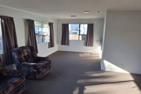 Photo of property in 22 Trevethick Grove, Woburn, Lower Hutt, 5010
