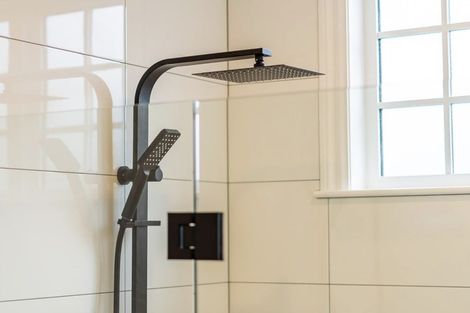 Photo of property in 29 Padnell Crescent, Paparangi, Wellington, 6037