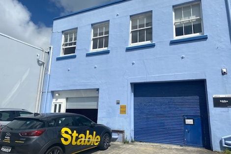 Photo of property in 2u1 King Street, Mount Cook, Wellington, 6021