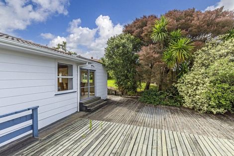Photo of property in 5 South Pacific Place, Henderson, Auckland, 0612