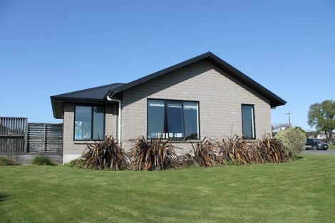 Photo of property in 24 Welsh Road, Winton, 9720
