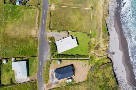 Photo of property in 292 Tai Road, Opunake, 4681