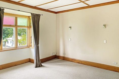 Photo of property in 86 Shakespeare Road, Bluff Hill, Napier, 4110