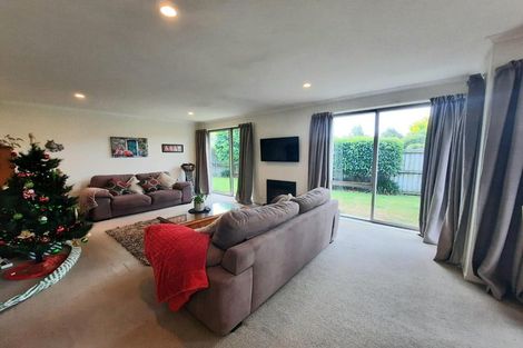 Photo of property in 152 Rolleston Drive, Rolleston, 7614