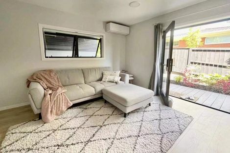 Photo of property in 24a Lyons Avenue, Murrays Bay, Auckland, 0630