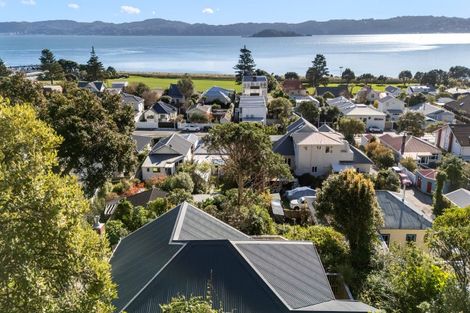 Photo of property in 111 Muritai Road, Eastbourne, Lower Hutt, 5013