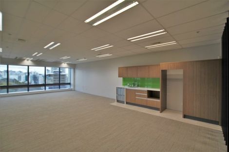 Photo of property in 41 Shortland Street, Wainoni, Christchurch, 8061