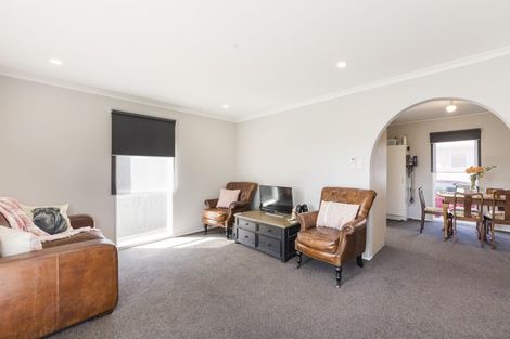 Photo of property in 17 Apollo Parade, Milson, Palmerston North, 4414