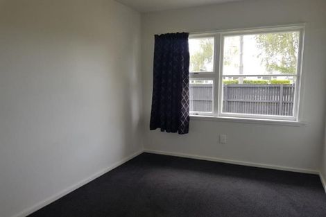 Photo of property in 1 Brookby Crescent, Avonhead, Christchurch, 8042