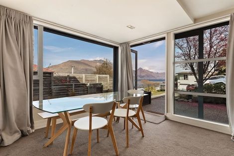 Photo of property in Rahiri Apartments, 1/23 Adelaide Street, Queenstown, 9300