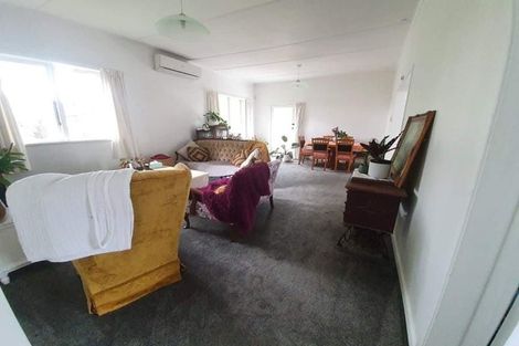 Photo of property in 59 Woodside Road, Massey, Auckland, 0614