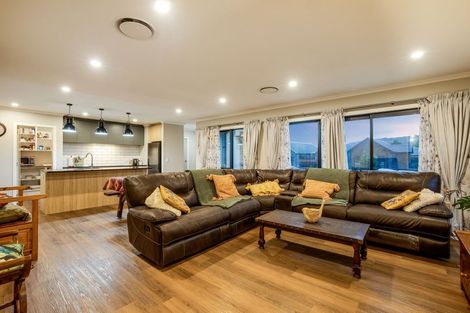 Photo of property in 24 Queen Charlotte Drive, Aotea, Porirua, 5024