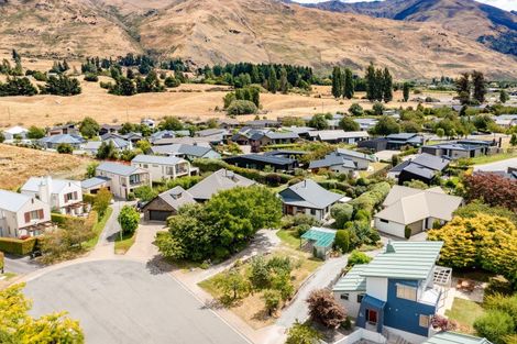 Photo of property in 6 Meadowbrook Place, Wanaka, 9305