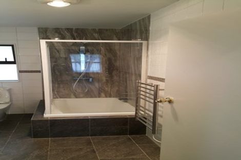 Photo of property in 18 Stanaway Street, Hillcrest, Auckland, 0627