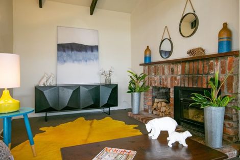 Photo of property in 1 Reading Street, Greytown, 5712