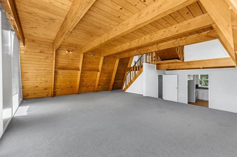 Photo of property in 1 Realm Place, Massey, Auckland, 0614