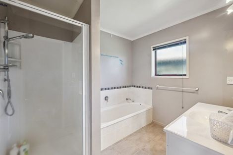 Photo of property in 9 Frame Place, Owhata, Rotorua, 3010