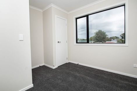 Photo of property in 1u2 Splitt Avenue, Glenview, Hamilton, 3206