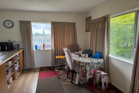 Photo of property in 12 Spence Road, Henderson, Auckland, 0612
