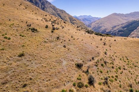 Photo of property in 12 Crow's Nest Road, Arthurs Point, Queenstown, 9371