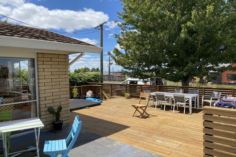 Photo of property in 61 Newcastle Road, Dinsdale, Hamilton, 3204