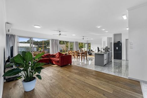 Photo of property in 962 Kahikatea Flat Road, Waitoki, Kaukapakapa, 0871