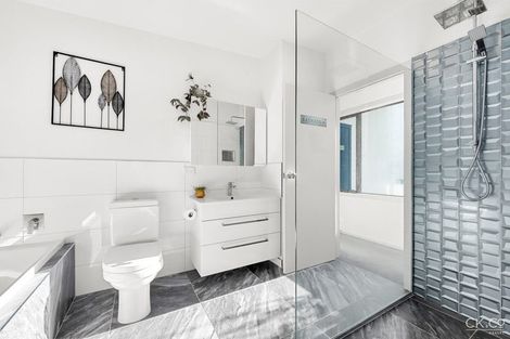 Photo of property in 28 Major Drive, Kelson, Lower Hutt, 5010