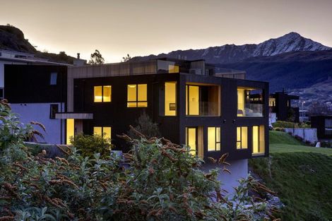 Photo of property in 11 William Rees Place, Kawarau Falls, Queenstown, 9300