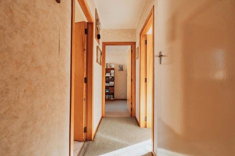 Photo of property in 1/14 Chaucer Street, Milton, 9220