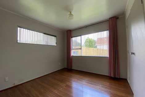 Photo of property in 184 Stapleford Crescent, Browns Bay, Auckland, 0630