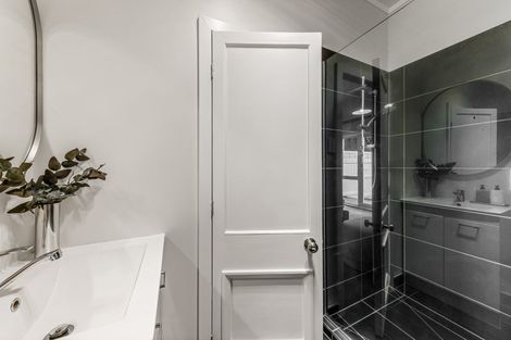 Photo of property in 1/20 Corrella Road, Belmont, Auckland, 0622