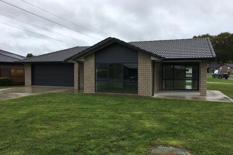 Photo of property in 33 Crabb Fields Lane, Riverhead, 0820