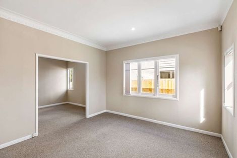Photo of property in 79c Russell Road, Manurewa, Auckland, 2102