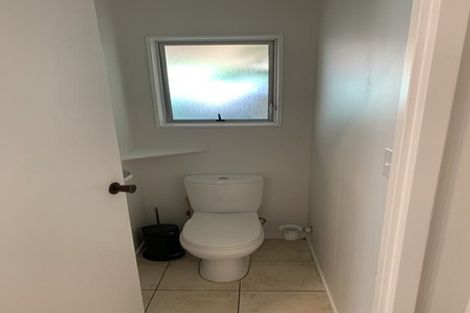 Photo of property in 23 Imperial Place, Henderson, Auckland, 0612