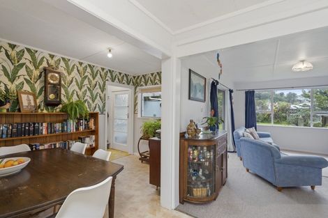 Photo of property in 38 Paritutu Road, Spotswood, New Plymouth, 4310