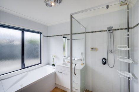 Photo of property in 3 Phoenix Place, Havelock North, 4130