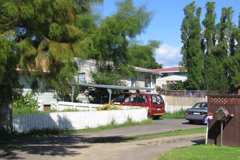 Photo of property in 1/28 Posa Avenue, Henderson, Auckland, 0612