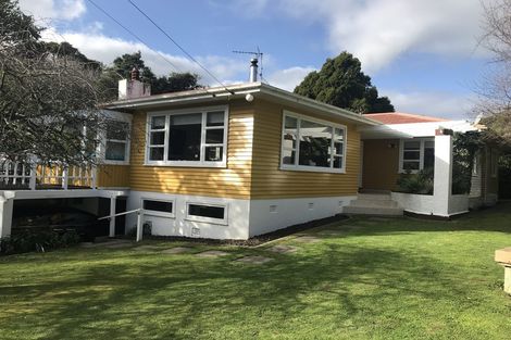 Photo of property in 402 South Road, Hawera, 4674